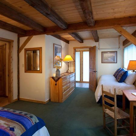 Cottam'S Lodge By Alpine Village Suites Таос-Скі-Веллі Номер фото